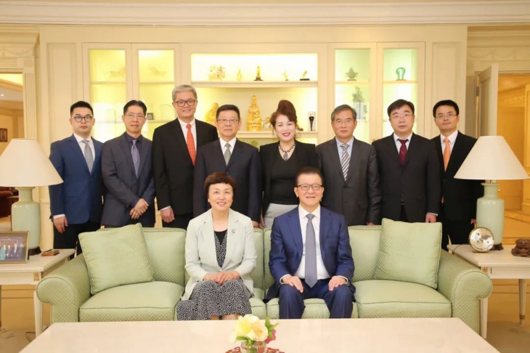 國務(wù)院僑務(wù)辦公室主任、中華海外聯(lián)誼會(huì )副會(huì )長(cháng)陳旭訪(fǎng)問(wèn)金光集團總部